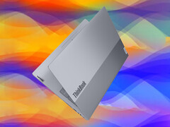 Lenovo, ThinkBook 16 Gen 9'u yalnızca gri kaplamalı olarak satmaya devam ediyor.