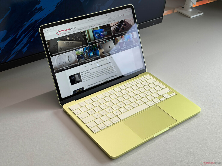 iPhone 18, MacBook Neo'dan daha fazla RAM'e sahip oluyor.