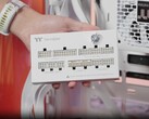 Thermaltake Dockpower FI güç kaynağının Dock modülü.