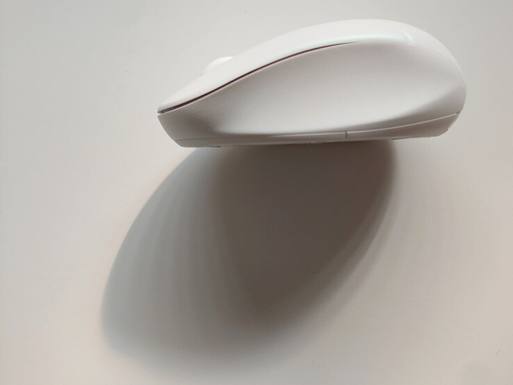 Başparmak için yontulmuş sol taraf. (Resim kaynağı: Notebookcheck)