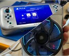 Arka tarafında GTX 750 fanı bulunan PS4 Portable V2.