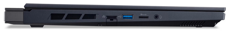 Sol taraf: Gigabit Ethernet (2,5 Gbit/s), USB 3.2 Gen 1 (USB-A), microSD depolama kartı okuyucu, ses birleşik bağlantı noktası
