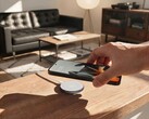 Moto Snap Kablosuz Şarj Cihazı, Qi 2.2 uyumlu telefonlara 25 W, şirketin tescilli protokolünü kullanan Motorola telefonlarına ise 30 W güç sağlar.