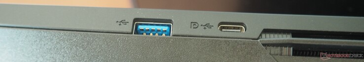 Sağ tarafta: USB-A 3.2 Gen 2, DisplayPort 1.4 dahil USB-C 3.2 Gen 2