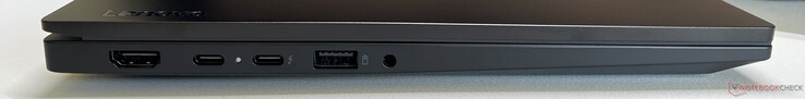 Sol: HDMI 2.0, USB-C 3.2 Gen 2 (20 GBit/s, DisplayPort 1.4, Güç Dağıtımı 3.1), Thunderbolt 4 ile USB-C 4.0 (40 GBit/s, DisplayPort 2.1a, Güç Dağıtımı 3.1), USB-A 3.2 Gen 1 (5 GBit/s, elektrikli), 3,5 mm ses
