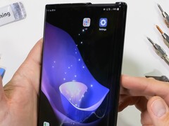 Galaxy Z Slide, burada resmedilen LG Rollable ile aynı form faktörüne sahip olabilir.