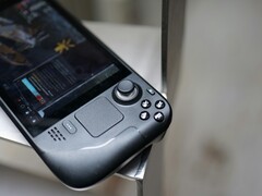Valve Steam Deck 2, tıpkı burada gösterilen Steam Deck gibi eskiyen AMD grafik teknolojisiyle gelebilir.