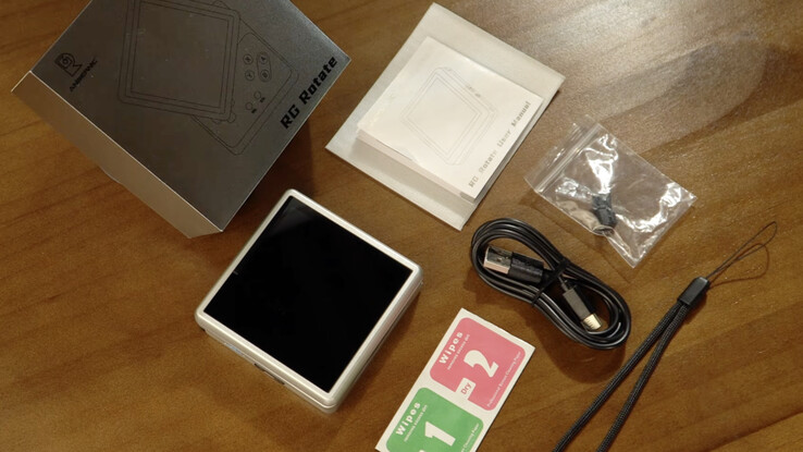 Anbernic'in RG Rotate siparişlerine neleri dahil edeceğine bir bakış.