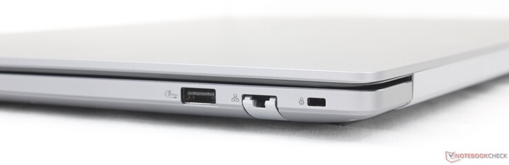 Doğru: USB-A 3.2 Gen. 1 (5 Gbps), RJ-45 (1 Gbps), Kensington kilidi