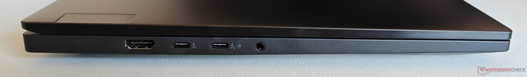Sol: HDMI 2.1, Thunderbolt 5 ile 2x USB-C 4.0 (80 Gbit/s, DisplayPort 2.1, Power Delivery 3.1), 3,5 mm ses