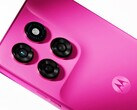 Burada görülen Moto G47'ye yakında daha büyük bataryalı bir kardeş model eklenecek.