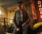 GTA 6'dan Lucia, bir motosikletin yanında gösteriliyor