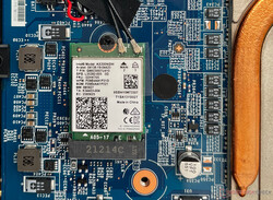 Intel AX200 WLAN kartı kullanıcı tarafından değiştirilebilir