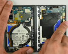 iFixit'in bulguları, JerryRigEverything'inkilerle büyük ölçüde örtüşse de, farklı sonuçlara varıyor.