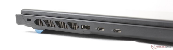 Sol: Kensington kilidi, AC adaptörü, 2 adet USB-C 3.2 Gen.2 (DisplayPort + Power Delivery özellikli)