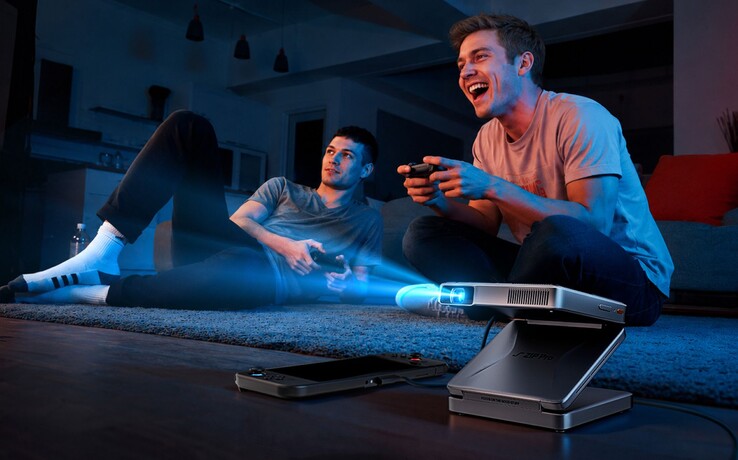Aurzen Zip Pro üç katlı projektör, Nintendo Switch'e bağlanabilir.