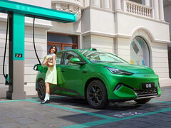 2027 Seagull BYD'nin T şeklindeki megavat şarj cihazında