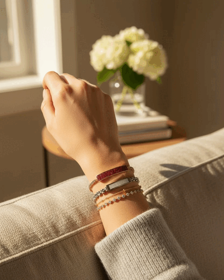 Inllie Luna Light bileklik sadece 5,6 mm inceliğindedir