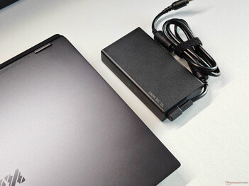 Kompakt güç kaynağı ünitesi