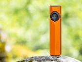 Olight ArkPro Ultra el feneri, yeni Amber Orange rengiyle piyasaya çıkıyor.