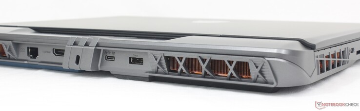 Arka: 2,5 Gbps RJ-45, HDMI 2.1 (8K @ 60Hz / 4K @ 120Hz), USB-C 3.2 Gen. 2 w/ DisplayPort, AC adaptörü
