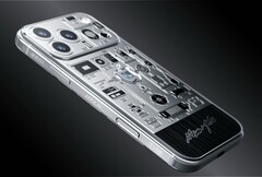 Apple iPhone 17 Pro'nun 2007 baskısı, ilk iPhone'a ait bir anakart parçası içermektedir.