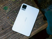 8,8 inçlik "Profesyonel seviye" iQOO tablet, Pad Ultra (resimde görülen) kadar kompakt olmalıdır.