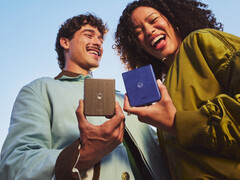 Razr 70 Ultra 7,19 mm kalınlığında ve 199 g ağırlığındadır.