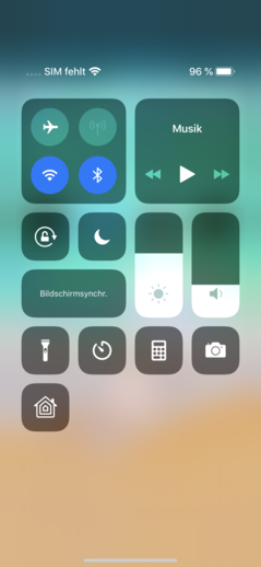 iOS 12’s quick settings shade