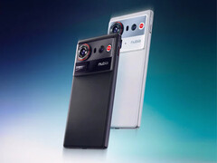 Nubia Z80 Ultra iki küresel lansman rengiyle.