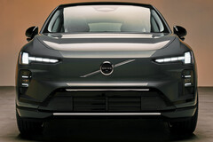 Yeni Volvo EX60’ın teslimatları Avrupa’da başladı. Bu elektrikli SUV, 810 kilometreye kadar elektrikli menzil sunuyor.