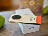 Sağlam ve olağanüstü uzun pil ömrü: Honor X80 Pro Max, gerçekten özel bir cihaz.