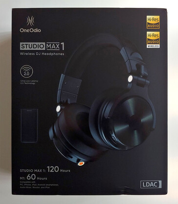 Ön taraf. (Resim kaynağı: Notebookcheck)