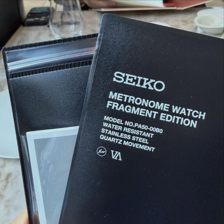 Seiko'nun Metronome Watch Fragment Edition modelinin ambalajı
