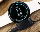Wasserstein, Google Pixel Watch 4 için son derece kompakt bir şarj cihazı sunuyor.