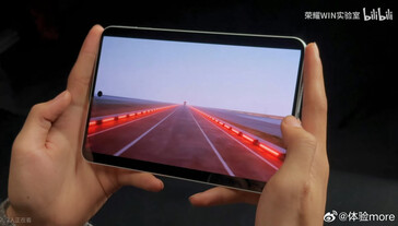Honor Win Pad tabletin ön tanıtımı