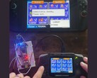GBA'yı Nintendo Switch 2'ye bağlayarak iki cihaz arasında Pokemon aktarımı yapılmasını sağlayan bir mikrodenetleyici