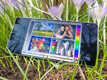 Samsung Galaxy S25 Ultra dış mekan
