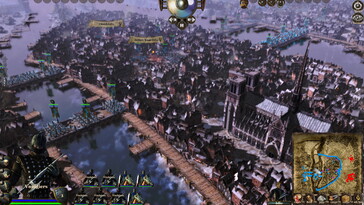 Medieval Kingdom Wars'ta bir şehri gösteren bir resim.