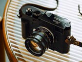 Mandler 50 mm f/1.4 E46 Pre-ASPH, eski bir Leica Summilux lensinin tasarımından esinlenmiştir.