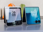 Samsung Galaxy Z Flip7 (sağda) ile Flip7 FE (solda) karşılaştırması