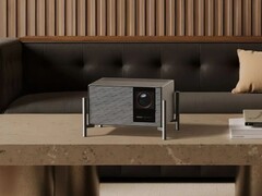 Xgimi'nin Titan Noir projektörü