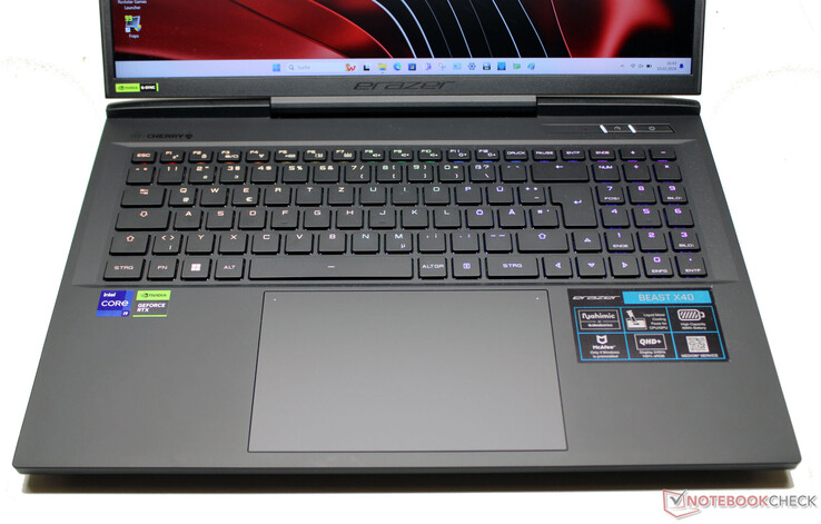 Medion Erazer Beast X40: Klavye ve dokunmatik yüzey