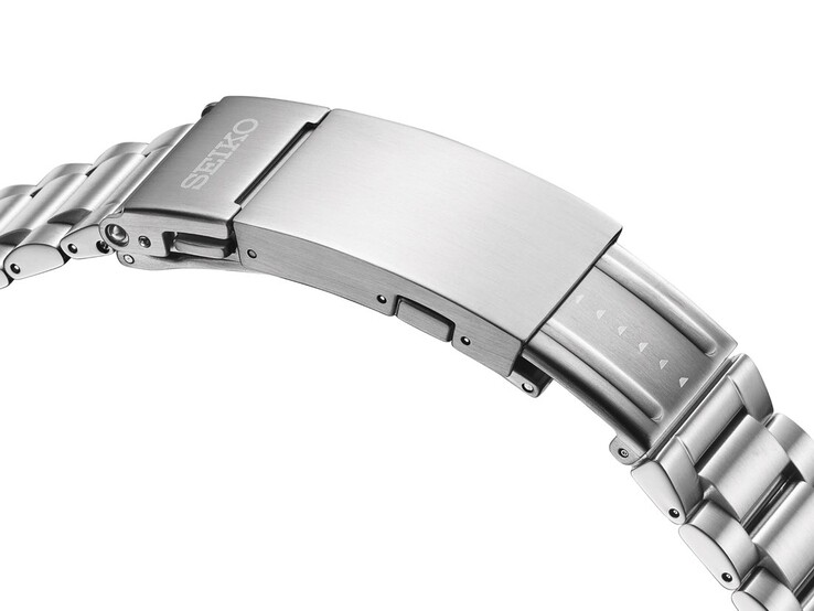 Yeni mikro-ayarlı toka, altı adımda 15 mm'ye kadar anında ayarlama imkanı sunar.