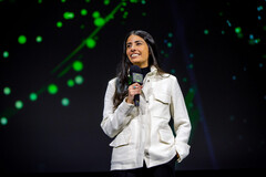 Xbox CEO'su Asha Sharma, bir Xbox sunumu sırasında.