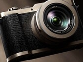 Burada resmedilen Panasonic Lumix L10 yakında Canon'un rekabetiyle karşı karşıya kalabilir.