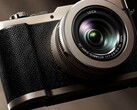 Burada resmedilen Panasonic Lumix L10 yakında Canon'un rekabetiyle karşı karşıya kalabilir.