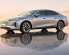 Rekor menzile sahip Hongqi H7 sedan