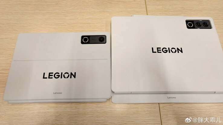 Tab Gen 5'in yanındaki daha büyük Legion tablet