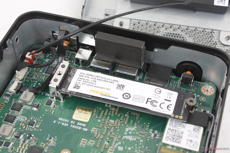 Isı emicisi çıkarılmış M.2 2280 SSD